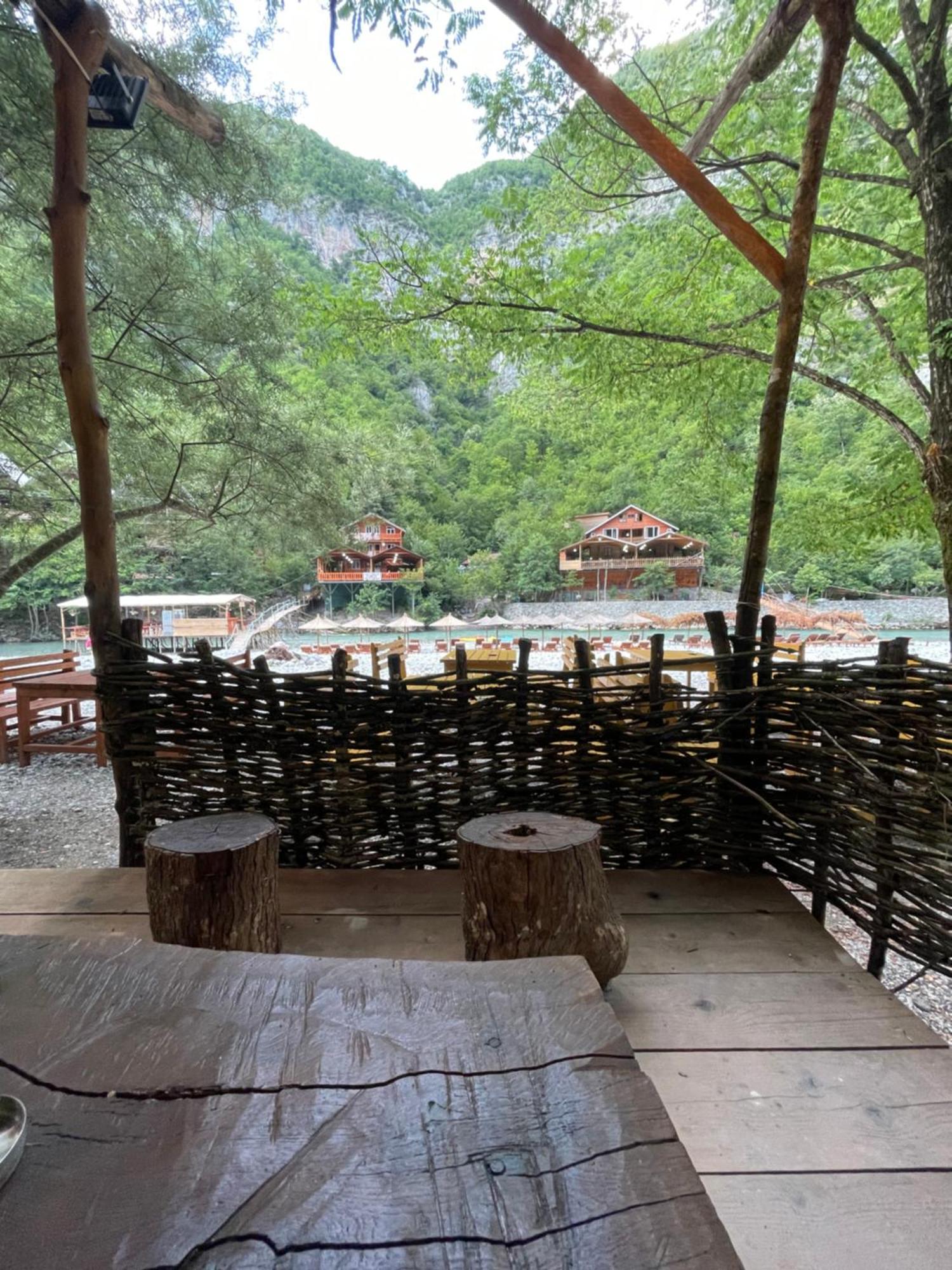 Guri I Lekes Guesthouse Moll' e Shoshit Dış mekan fotoğraf