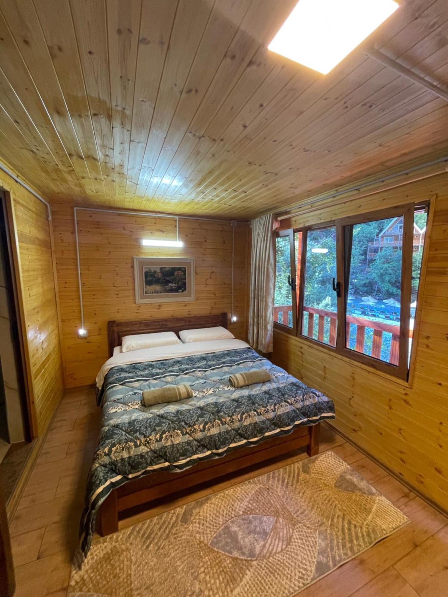 Guri I Lekes Guesthouse Moll' e Shoshit Dış mekan fotoğraf