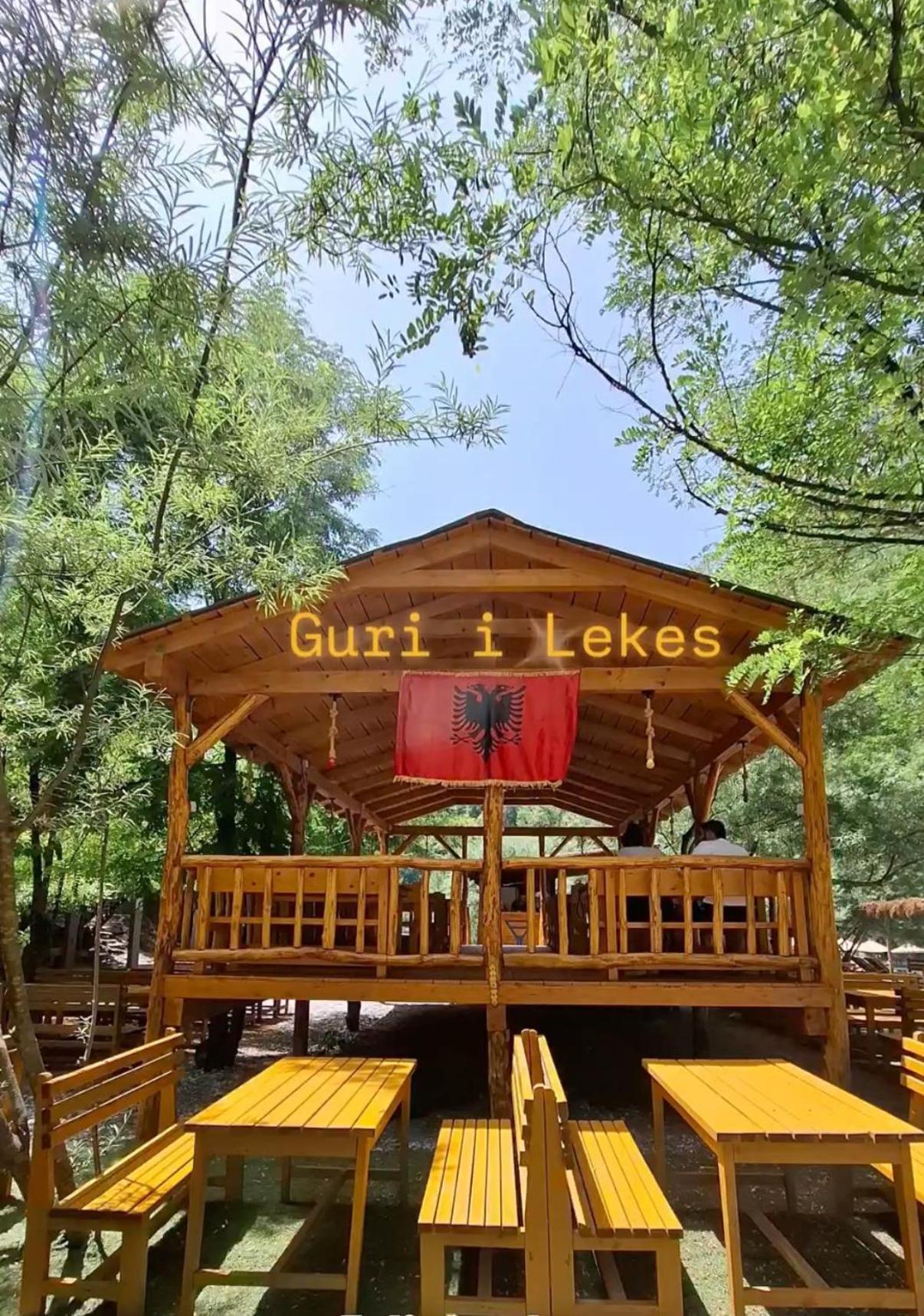 Guri I Lekes Guesthouse Moll' e Shoshit Dış mekan fotoğraf