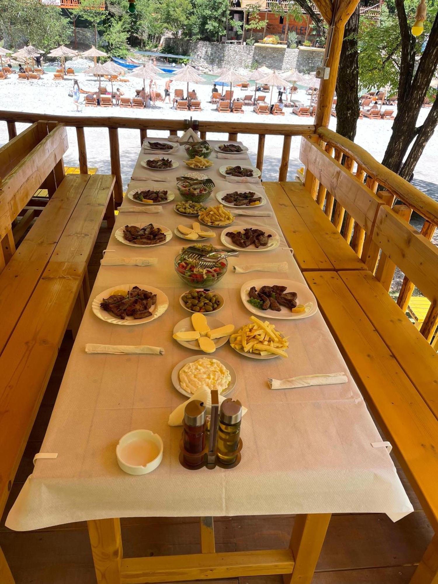 Guri I Lekes Guesthouse Moll' e Shoshit Dış mekan fotoğraf