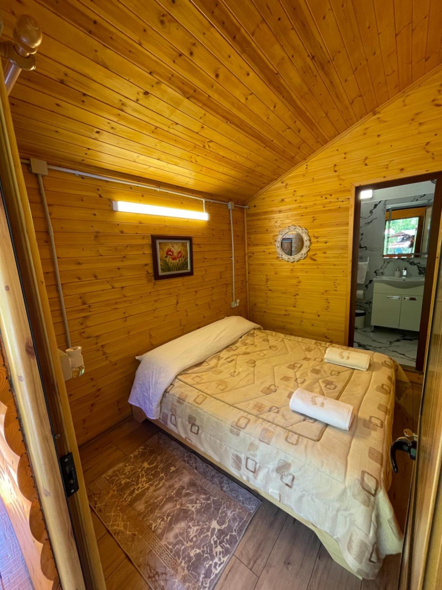 Guri I Lekes Guesthouse Moll' e Shoshit Dış mekan fotoğraf