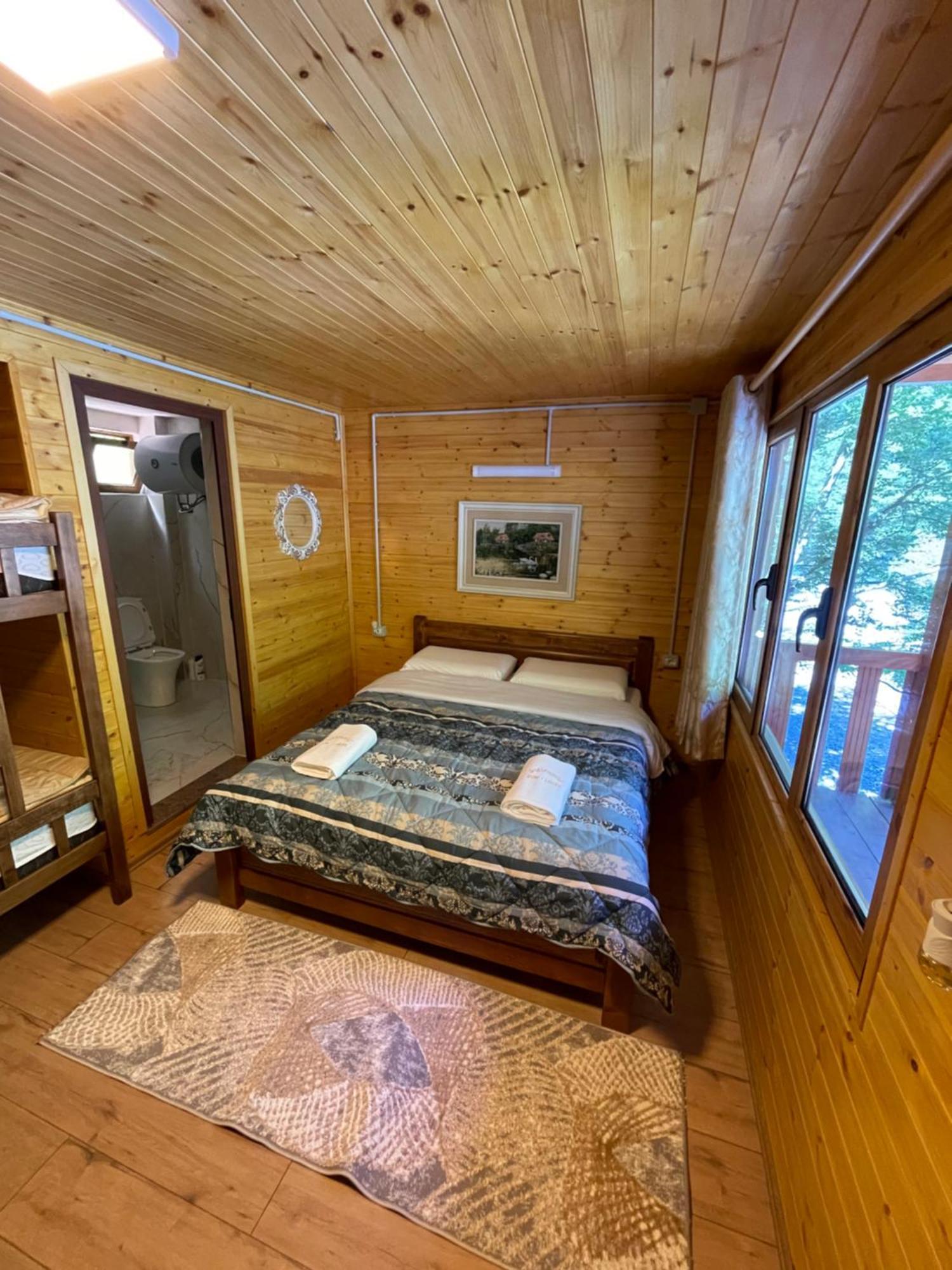 Guri I Lekes Guesthouse Moll' e Shoshit Dış mekan fotoğraf